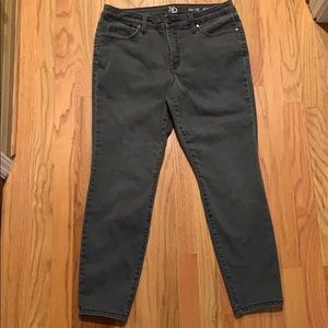Ladies Gray Jeans